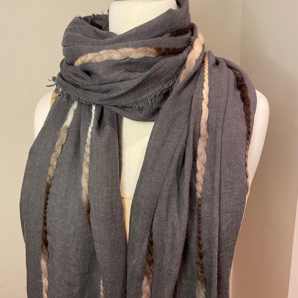 Simply Vera Vera Wang Long Gray Scarf